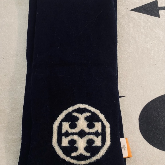 Tory Burch navy and white scarf - Picture 2 of 2